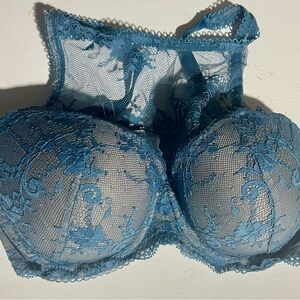 EUC Victoria’s Secret Dream Angels lined demi bra 32DD Blue Lace